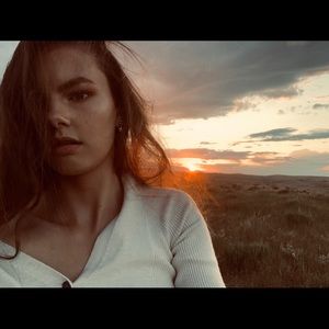 Meet your Posher, Elizabeth